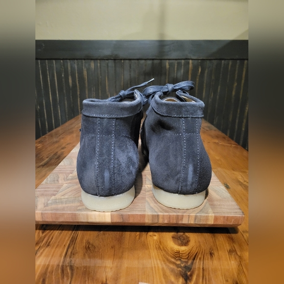 Black Suede Chukka boots NWOT size 11 - Picture 4 of 6